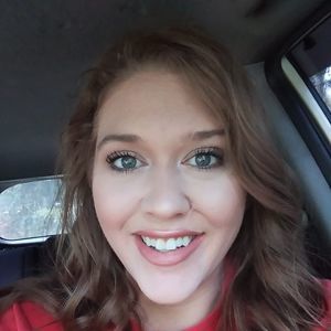 Meet your Posher, Holly